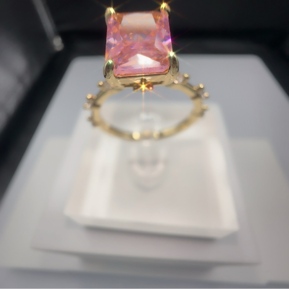 Princess Cut Clear Cubic Zirconia Side Stone Jewelry Ring Pink Gold Women NIB 7 - Picture 6 of 17